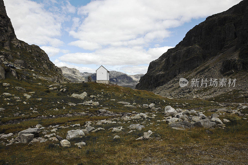 挪威山上的小屋。