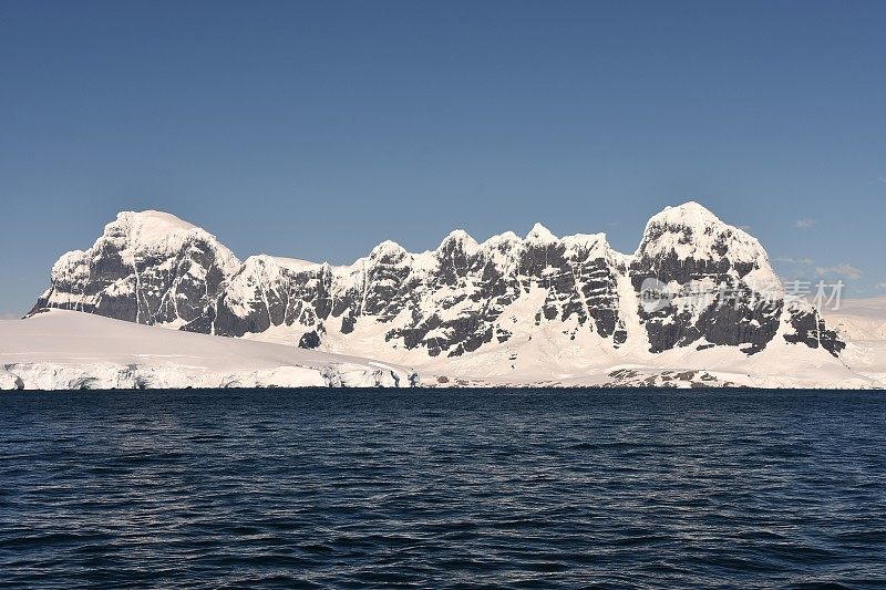 南极山脉