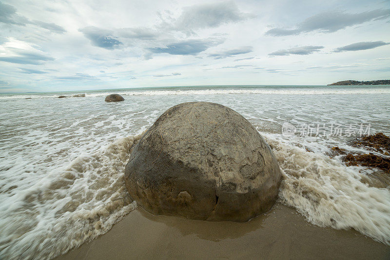 莫拉基巨石，南岛，新西兰