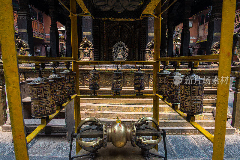 尼泊尔拉利特普尔市帕坦的金色寺庙。