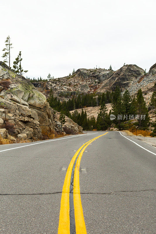 唐纳峰的高速公路