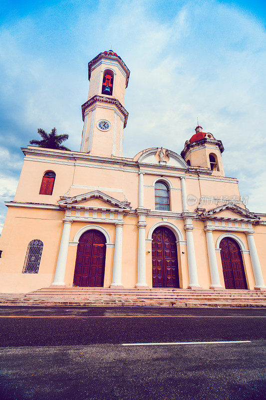 雄伟的大教堂圣母无罪之胎在西恩富戈斯，古巴