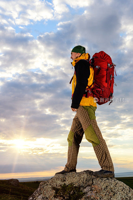 禅宗像登山者