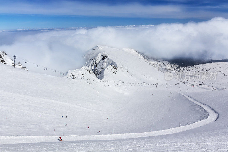 波兰塔特拉山脉的滑雪坡道