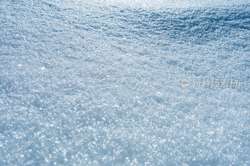 闪亮的雪