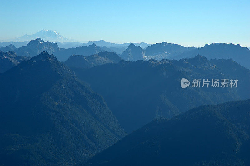 崎岖的喀斯喀特山脉