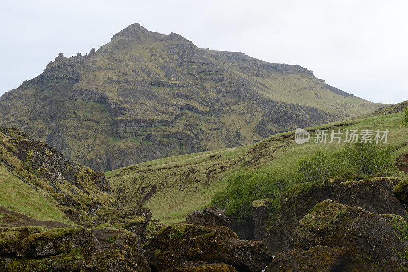 Skogafoss的山景