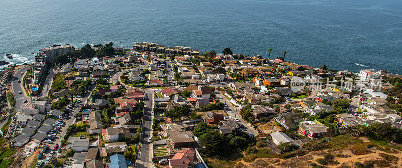 智利维纳德尔马外的小别墅村庄俯视图