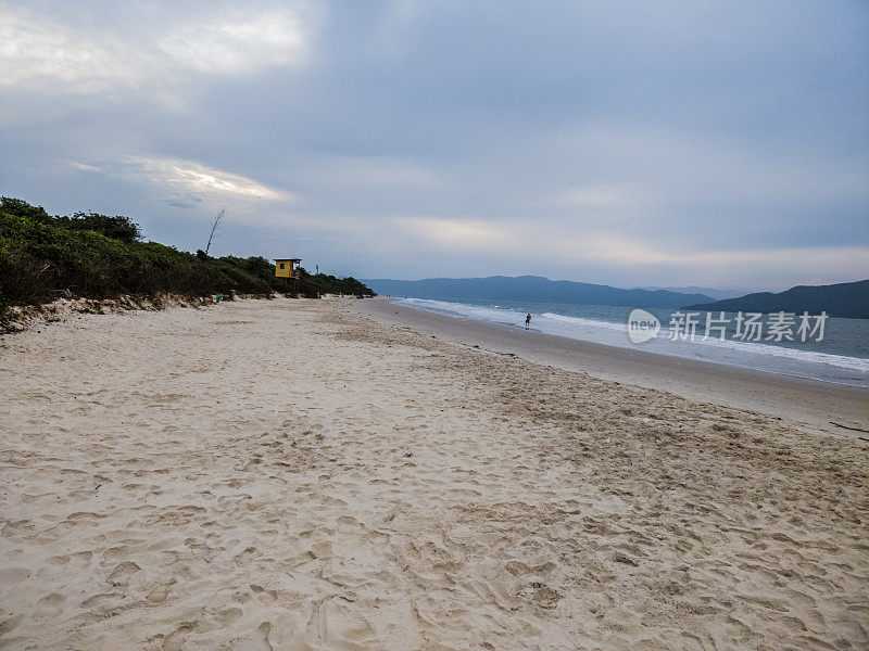 巴赫沙空间阴天海