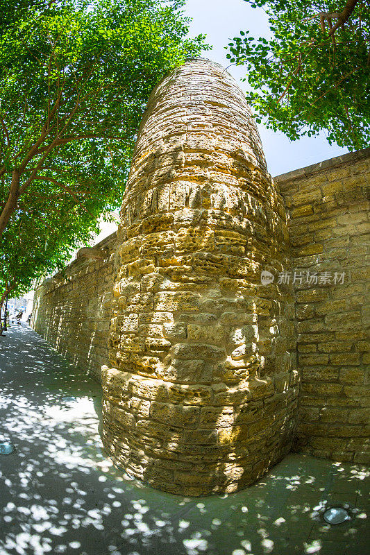 巴库古城周围的城墙
