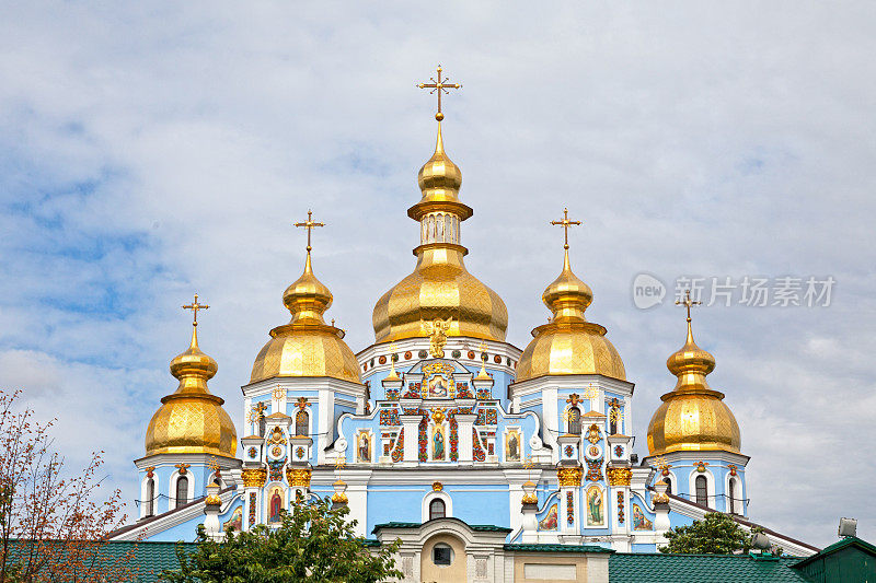 基辅的圣迈克尔金圆顶修道院