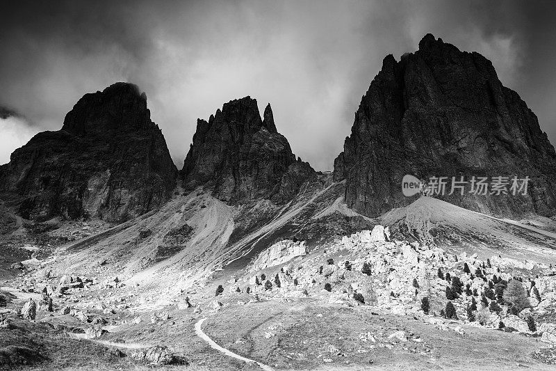 意大利白云石阿尔卑斯山脉雄伟的萨索伦戈集团的壮观景色