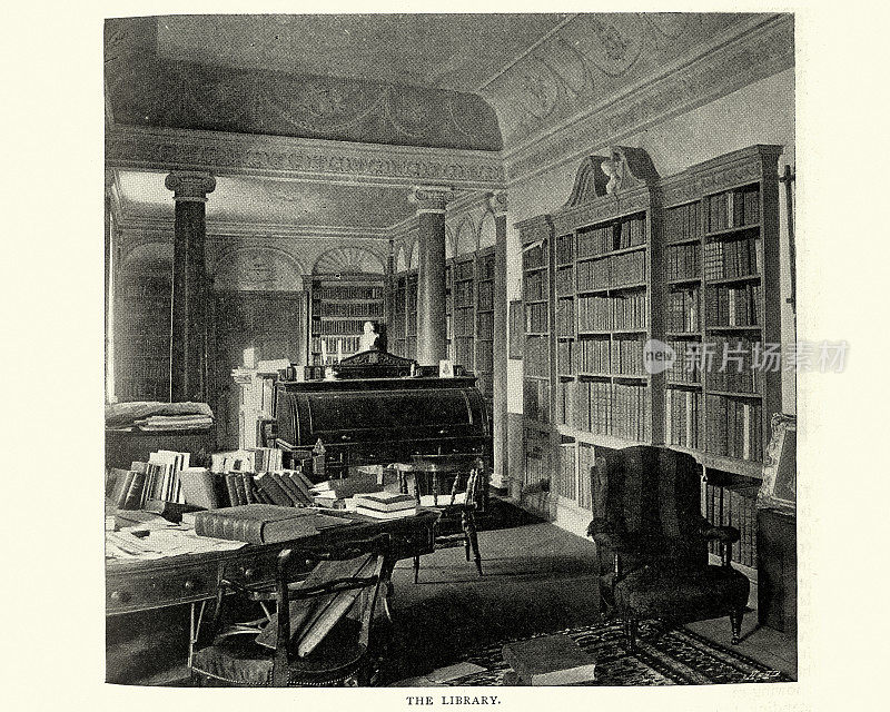 19世纪90年代，英国伍斯特郡哈特伯里城堡的图书馆