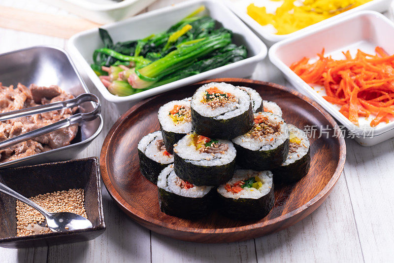 韩式寿司叫kimbap