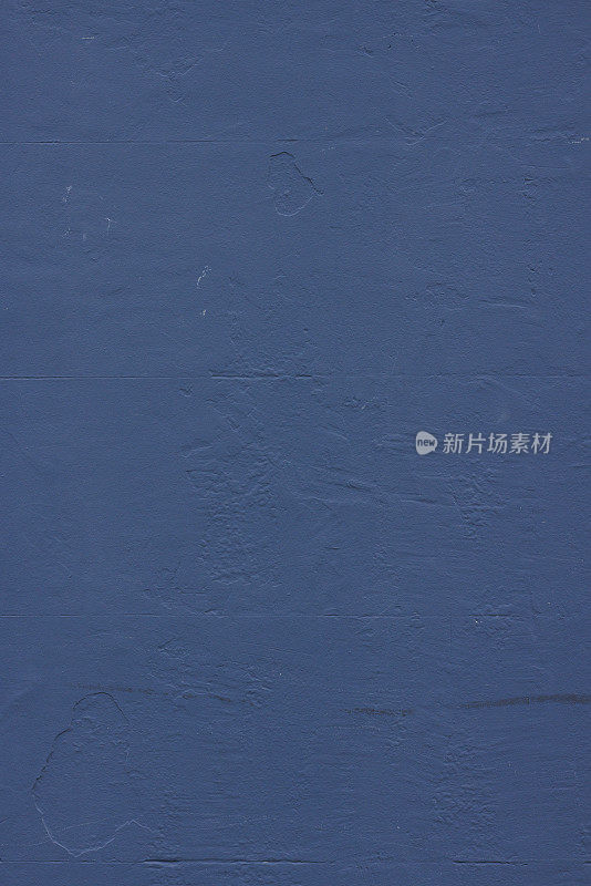 混凝土墙漆成蓝色