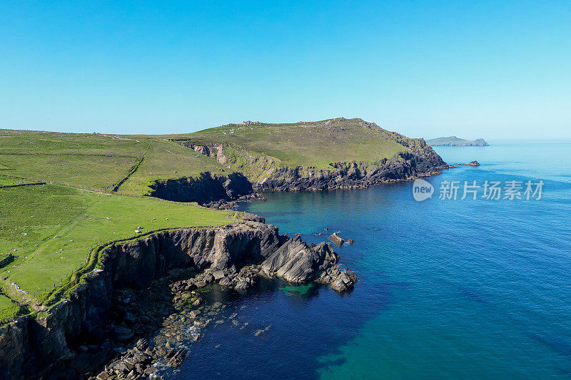 丁格尔半岛爱尔兰海岸线-无人机照片