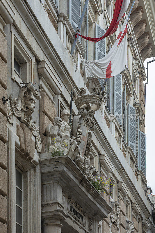 热那亚市政厅入口建筑的细节