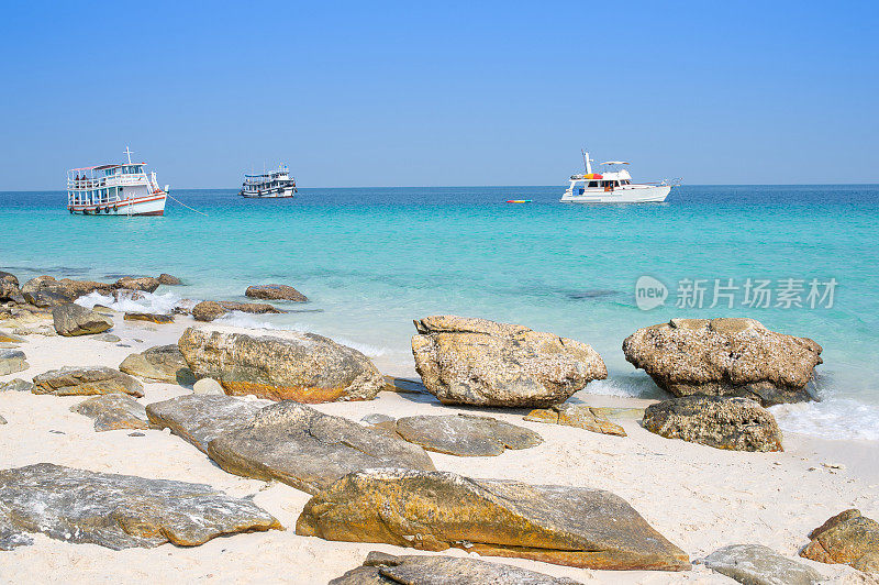 宽镜头美丽的风景热带海滩海在泰国南部亚洲