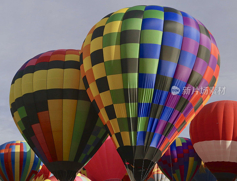 新墨西哥州阿尔伯克基热气球节上的热气球