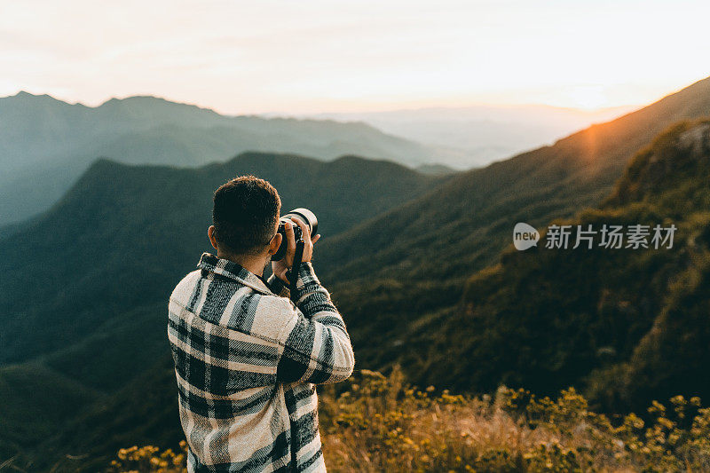 山里的专业摄影师