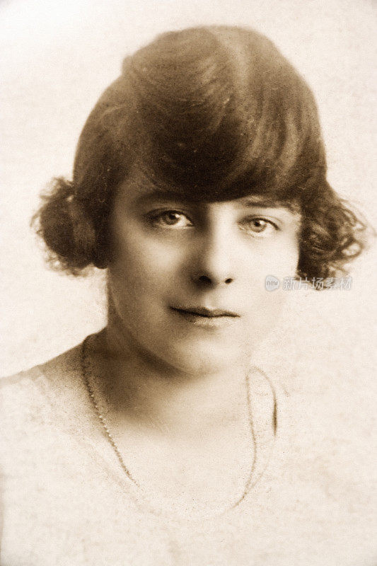 1920年的女孩