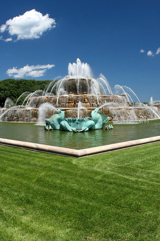 芝加哥白金汉喷泉和草坪