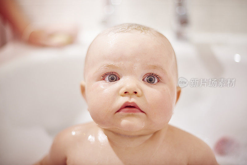 婴儿洗澡时间
