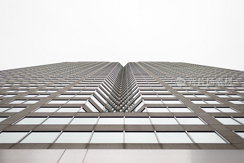现代混凝土和玻璃高层建筑