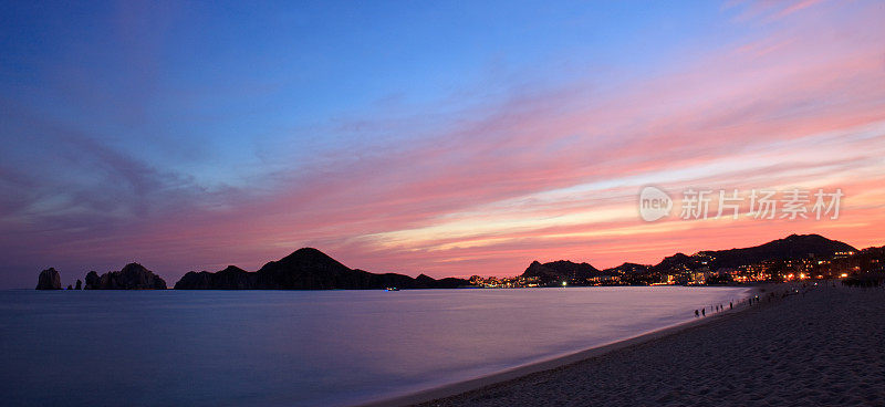 洛斯卡沃斯海滩夜景