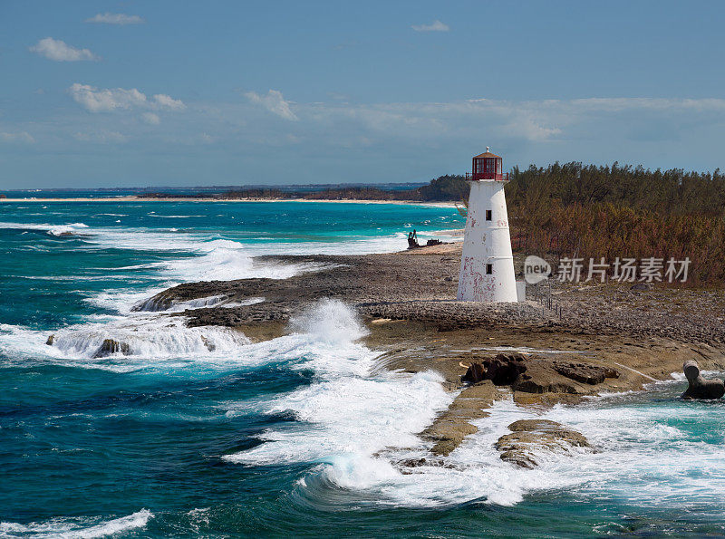 惊涛骇浪与灯塔