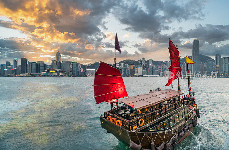 香港维多利亚港的船