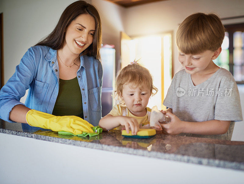 做家务是教会孩子责任感的好方法