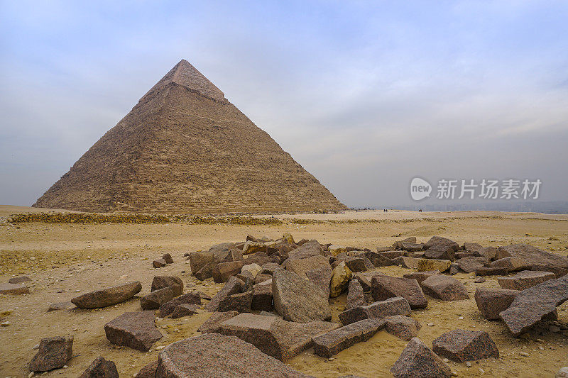 埃及吉萨的金字塔。