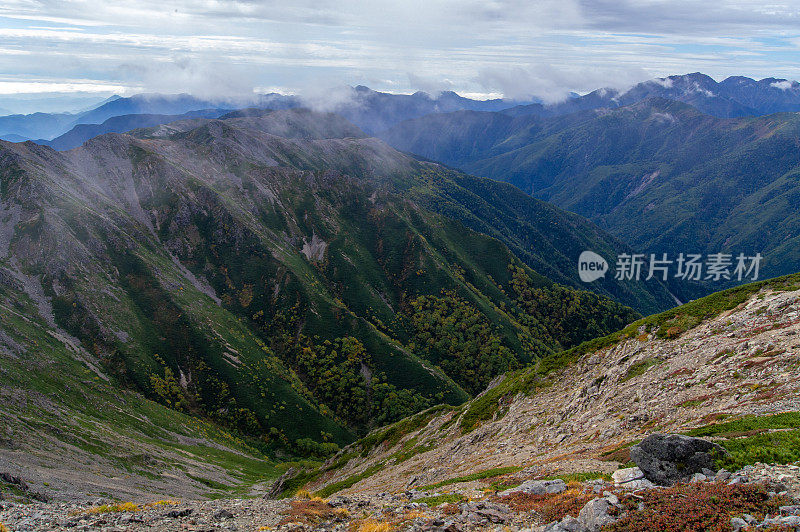 南阿尔卑斯山,日本山梨县县