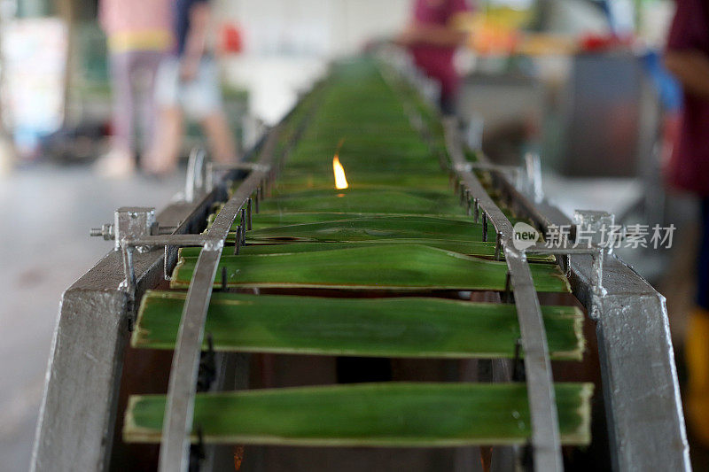 典型亚洲食品:“Otak-otak”(烤Attap叶包鱼饼)