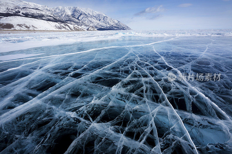 贝加尔湖的冰面