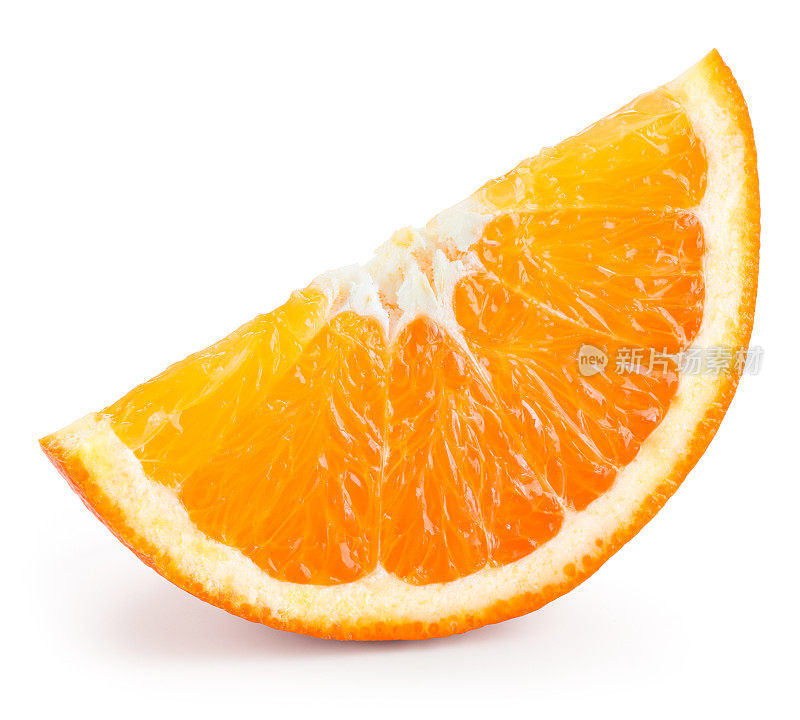 橙色水果片孤立在白色上