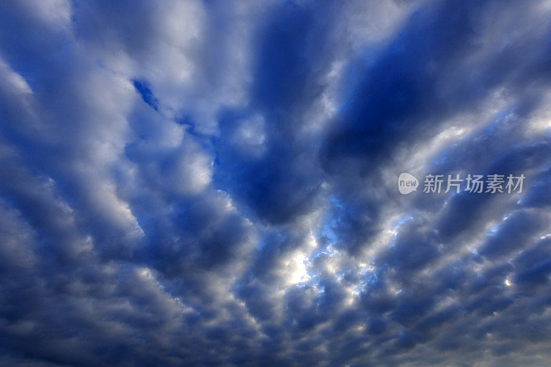 阴霾的天空