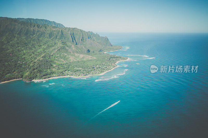 鸟瞰图纳帕里海岸，考艾岛，夏威夷