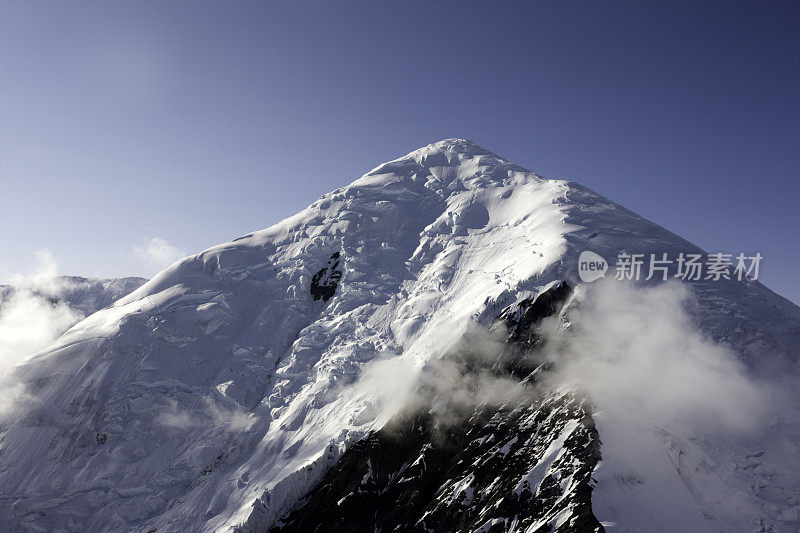 德纳里峰