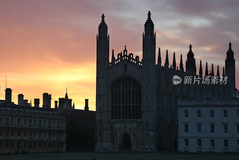 剑桥大学国王学院教堂的日出