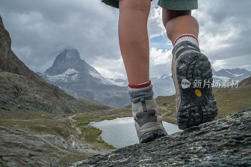 泽马特徒步旅行的低处，马特洪峰景色