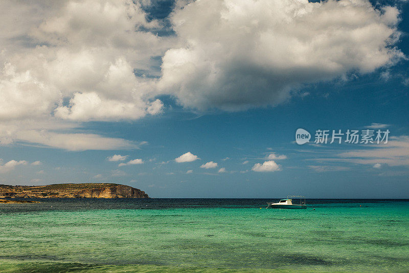 马耳他梅利哈的陆军湾海岸线