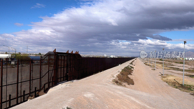 墨西哥华雷斯和美国德克萨斯州埃尔帕索之间的国际边境