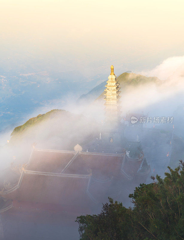 美丽的风景金山宝唐图塔和中国神u来和观音在越南萨帕翻斯盘山