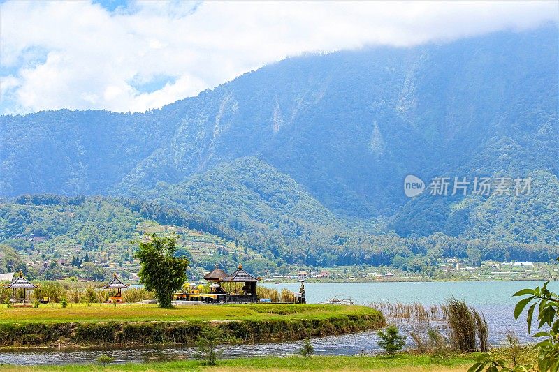 巴厘岛普拉乌伦多瑙河寺