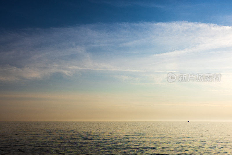 美丽的海上风景