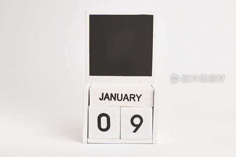 日历上的日期是1月9日，还有一个设计师的地方。说明某一特定日期的事件。