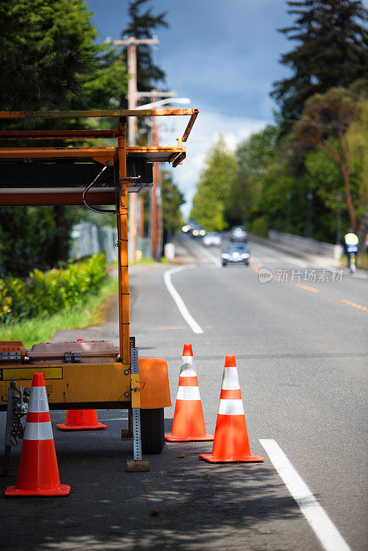 交通锥标，道路安全锥标