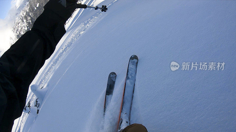 第一人称视角POV背国家滑雪下山高山斜坡